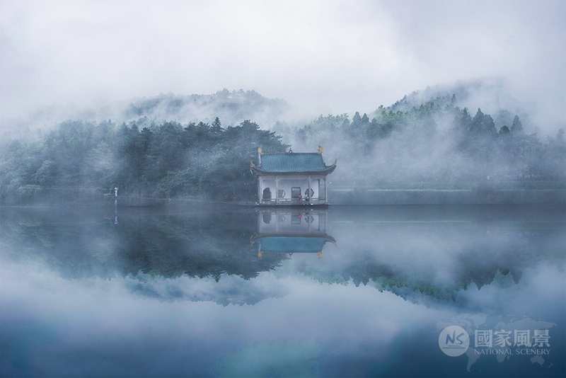 庐山烟雨-国家风景.中国